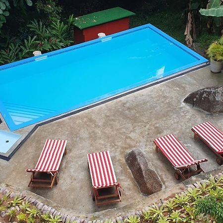 Cashew Nut Grove Chalets Port Glaud Exterior foto