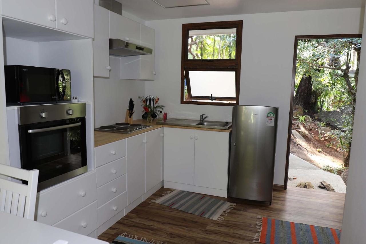 Cashew Nut Grove Chalets Port Glaud Exterior foto