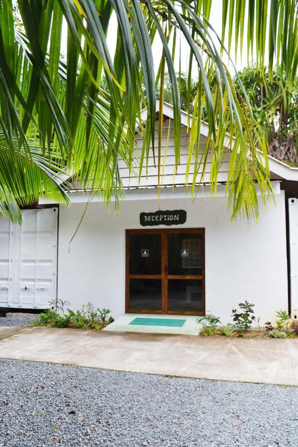 Cashew Nut Grove Chalets Port Glaud Exterior foto